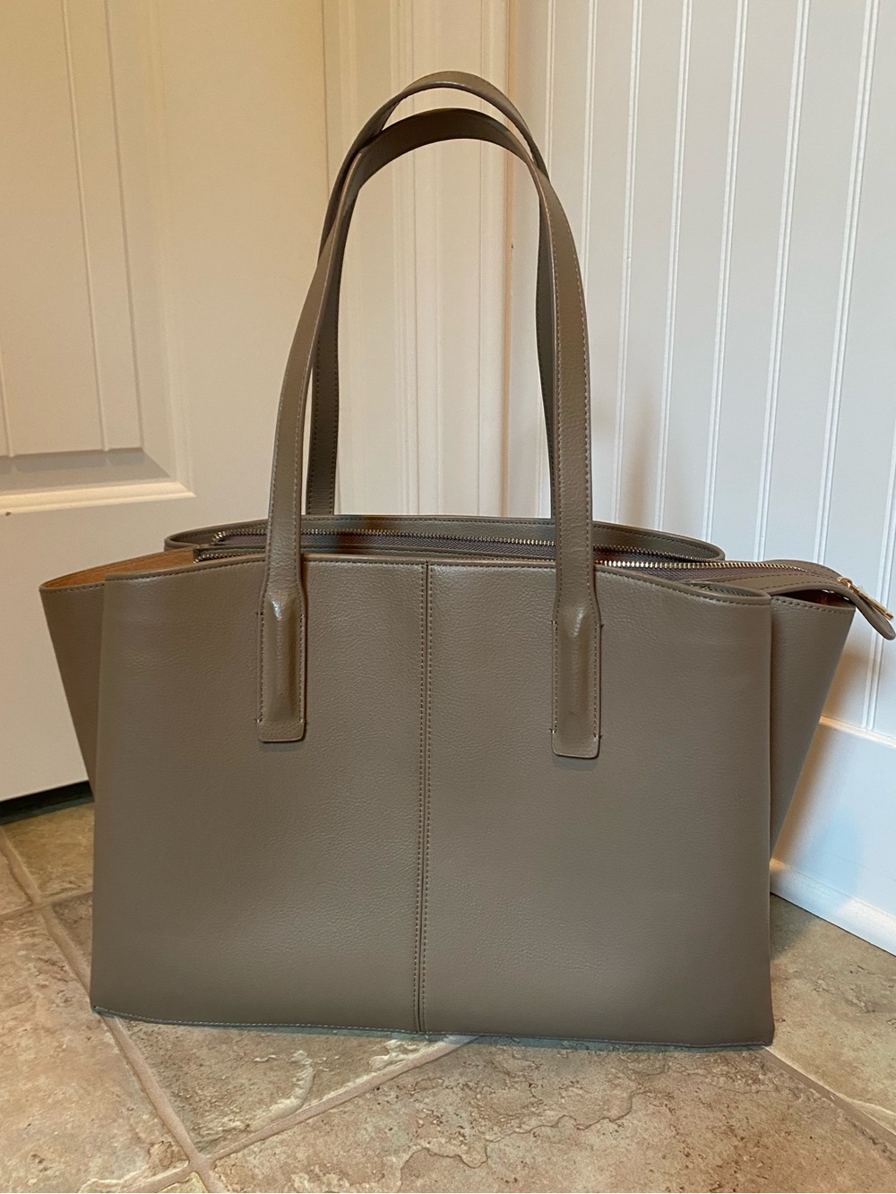 NWOT freja Paloma Taupe Leather Tote Bag - Women